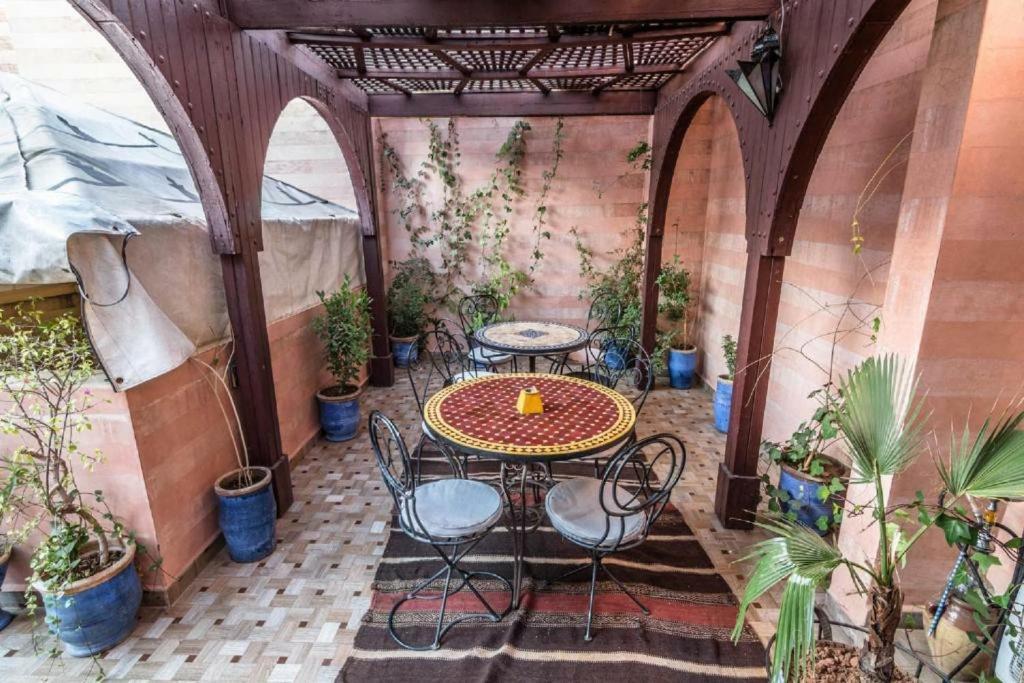 Отель Riad Tamazouzte Марракеш Экстерьер фото
